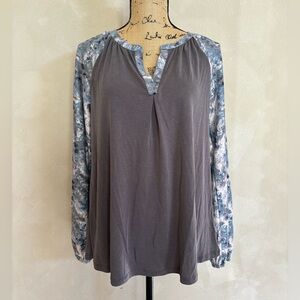 NWT Mystree long sleeve top